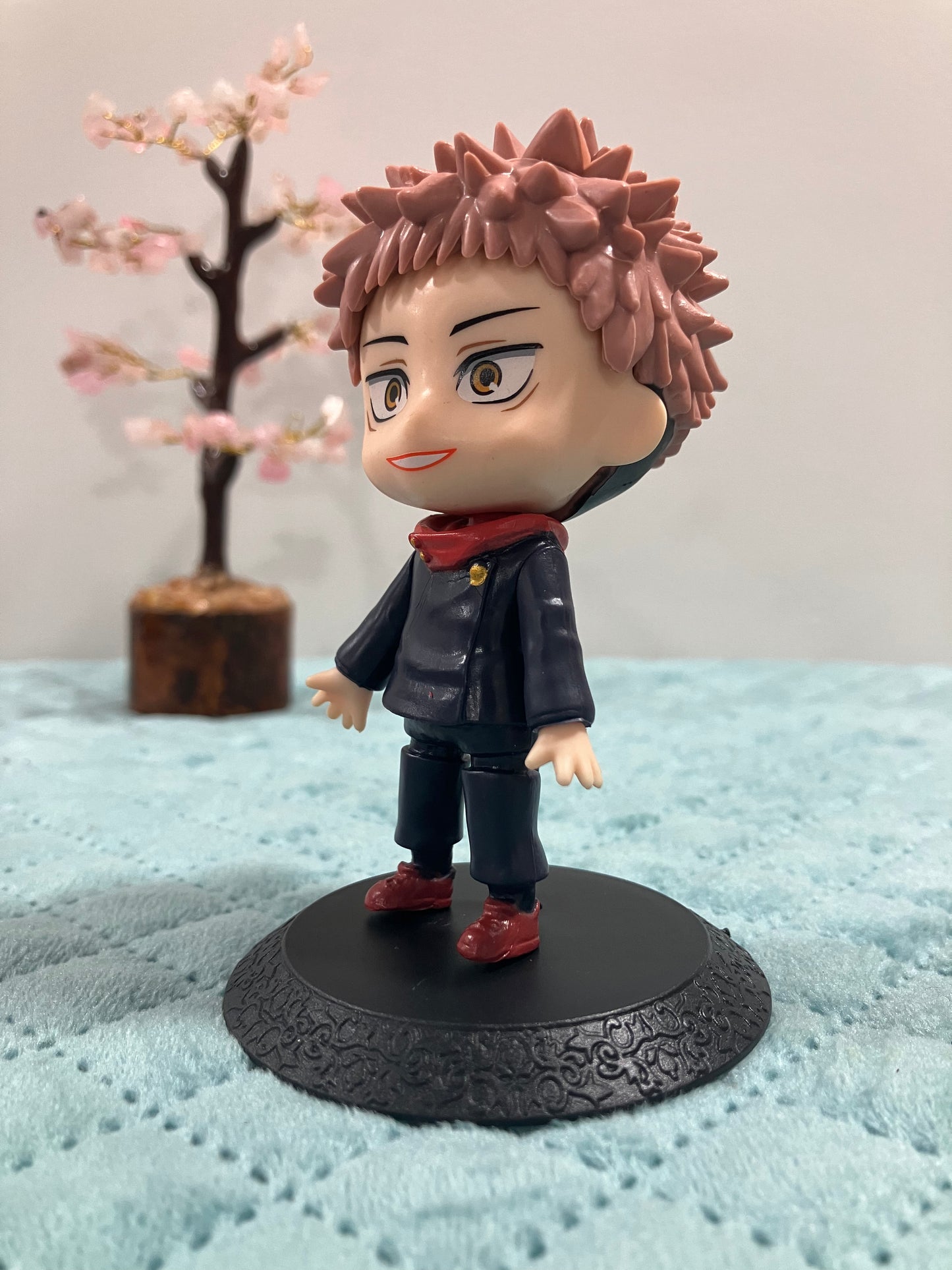 Yuji Itadori Miniature