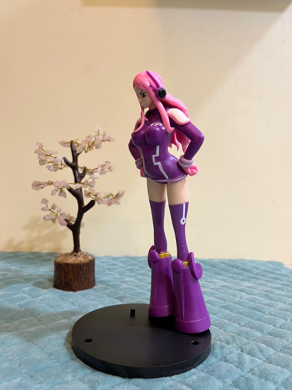 Action Figure (16 Cms)