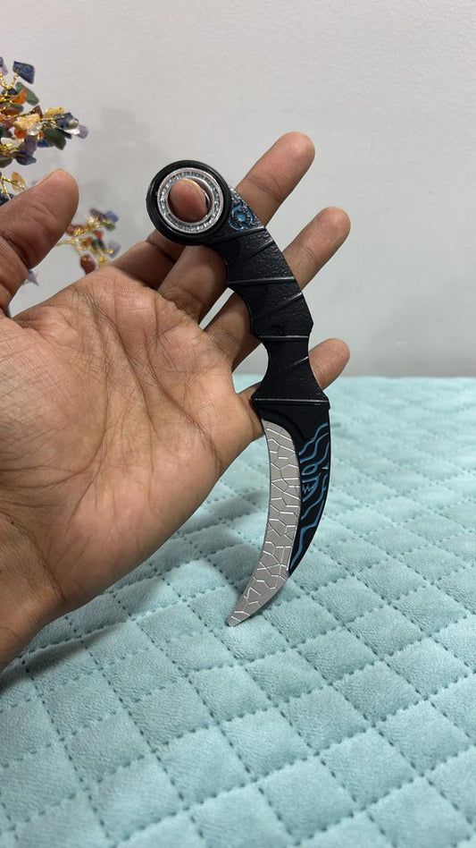 Metal Karambit