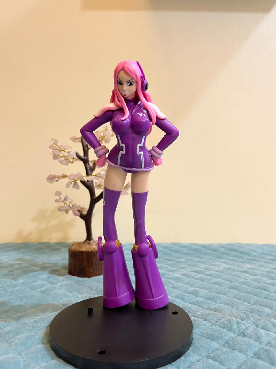 Action Figure (16 Cms)