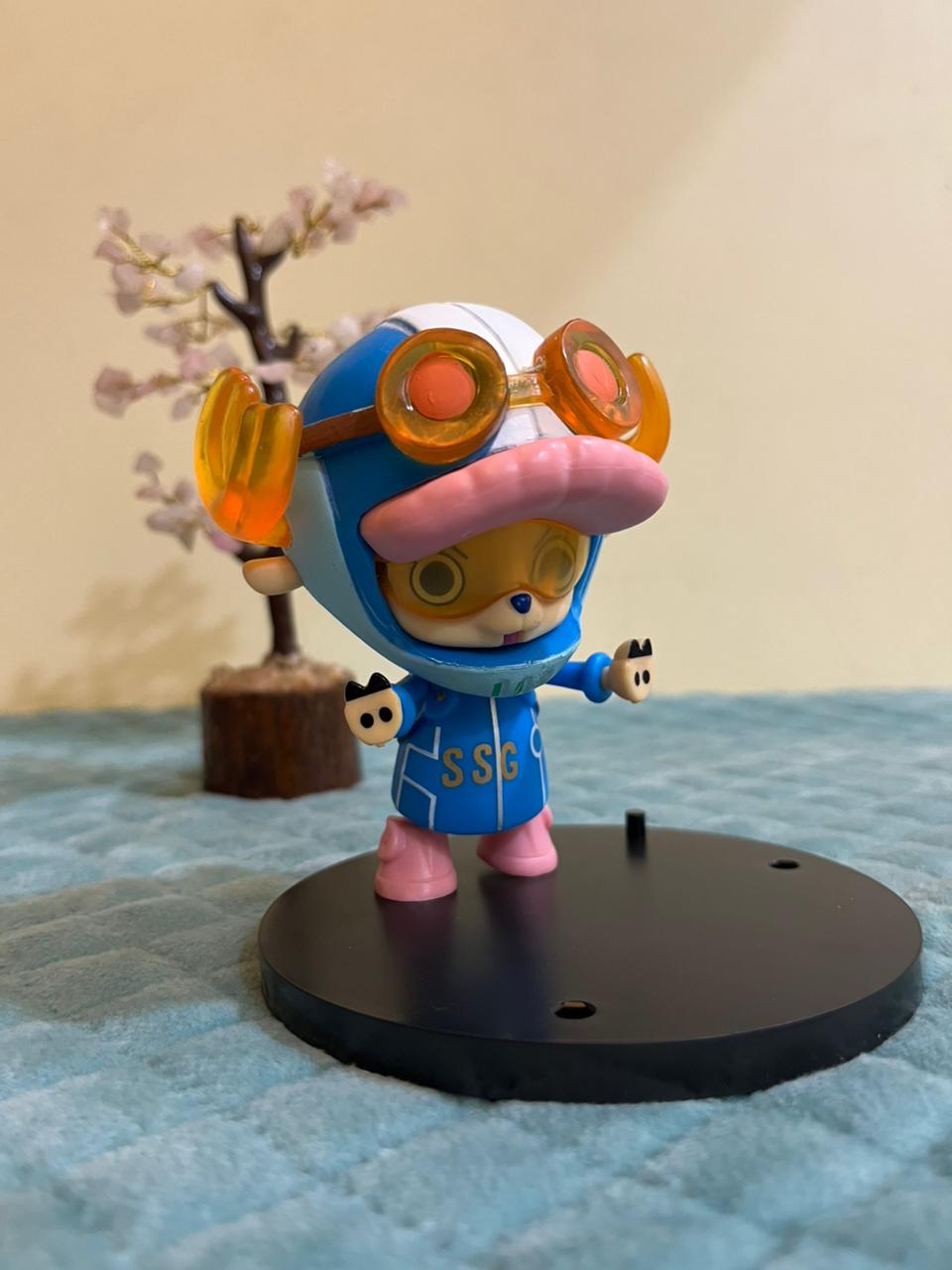 Action Figure (10 Cms)